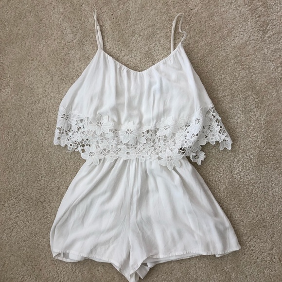 Boutique White Romper (S) - Picture 1 of 3